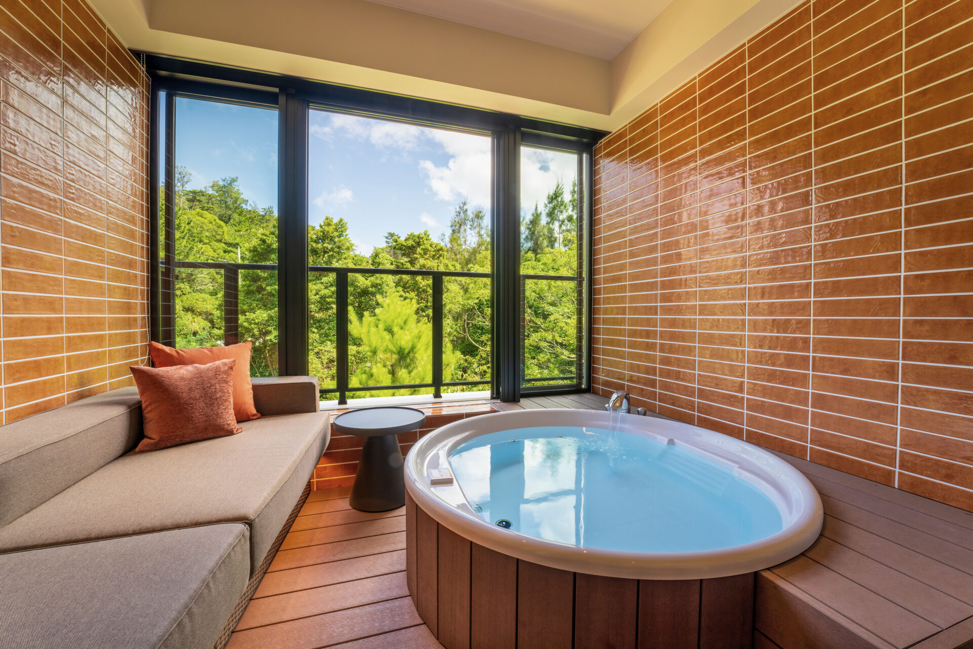 【公式サイト限定・3月アネックス棟限定】焚火Barで愉しむ「焼きマシュマロセット+沖縄おでん」&レンズ付きフィルム「写ルンです」を1部屋に1個プレゼント<朝食付・ラウンジフリーフロー>