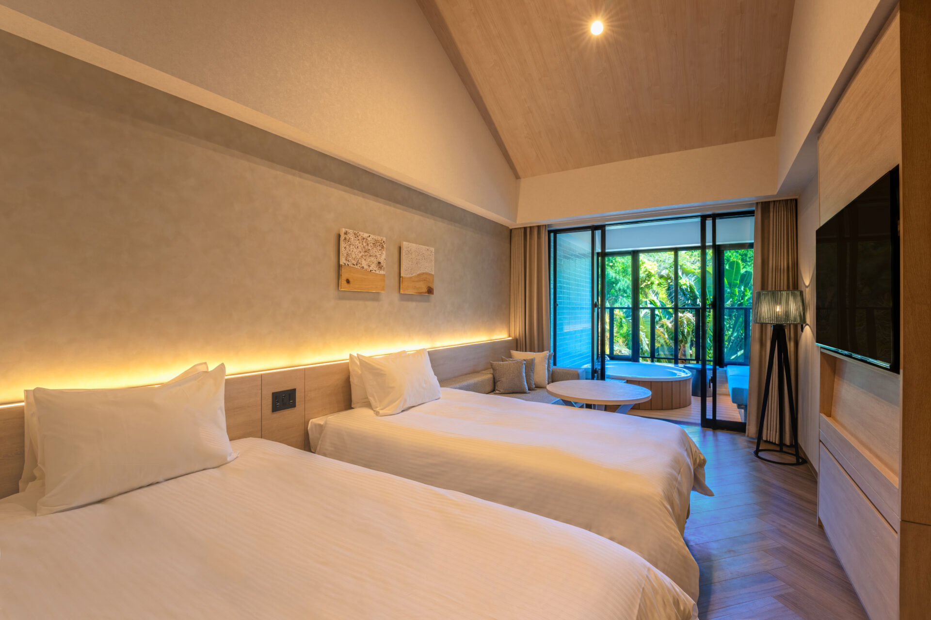 【公式サイト限定・3月アネックス棟限定】焚火Barで愉しむ「焼きマシュマロセット+沖縄おでん」&レンズ付きフィルム「写ルンです」を1部屋に1個プレゼント<朝食付・ラウンジフリーフロー>